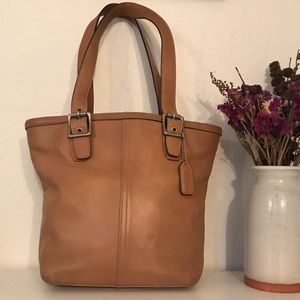 FINAL CLOSET CLOSING Tan Leather Coach Bag mid 00s